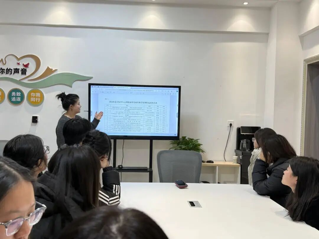 13895